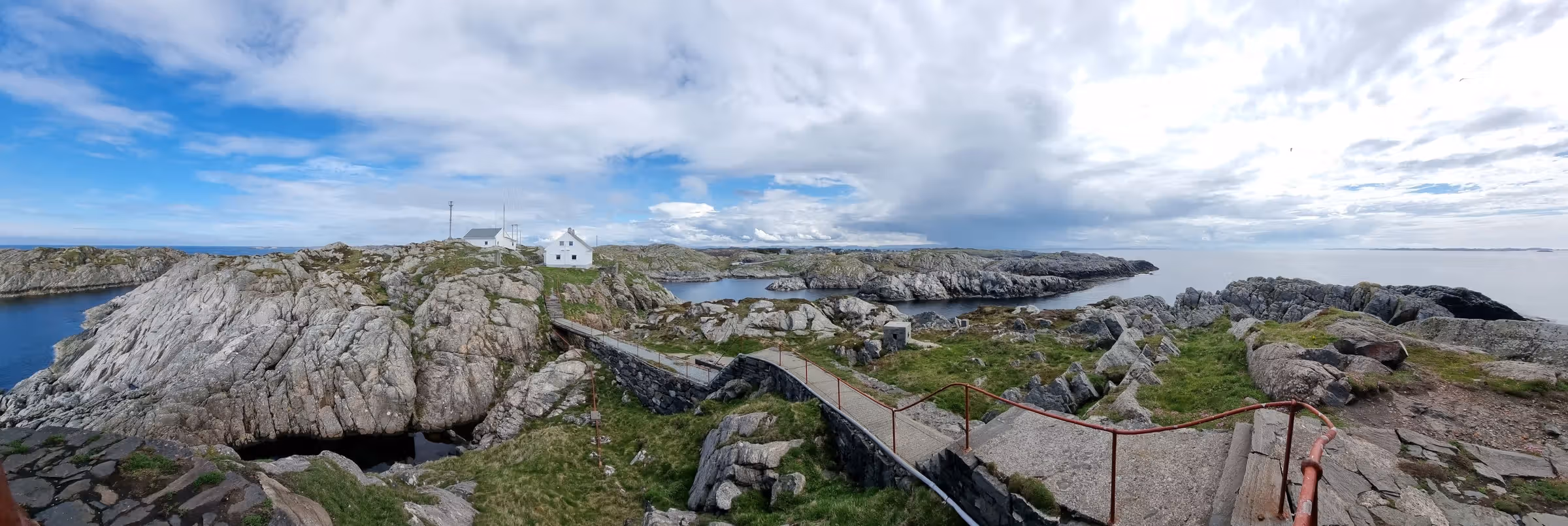 Fedje, Hellisøy fyr & Uttoska