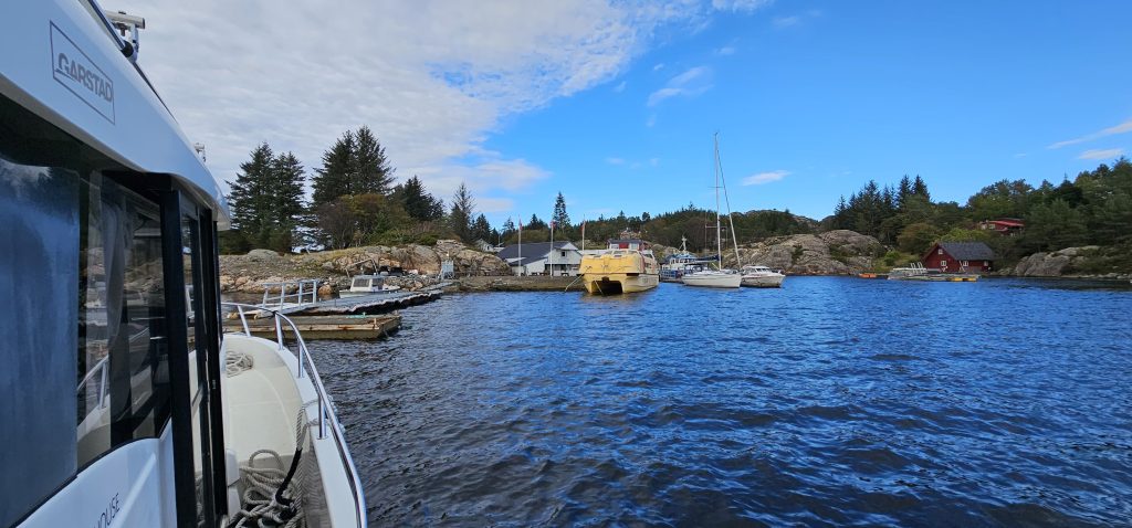 Hjeltefjorden privatcruise og ole (18)